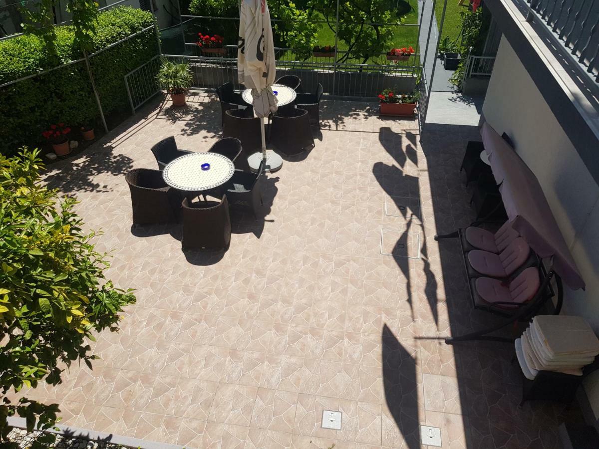 Guesthouse Varnica Каштел-Лукшич Экстерьер фото