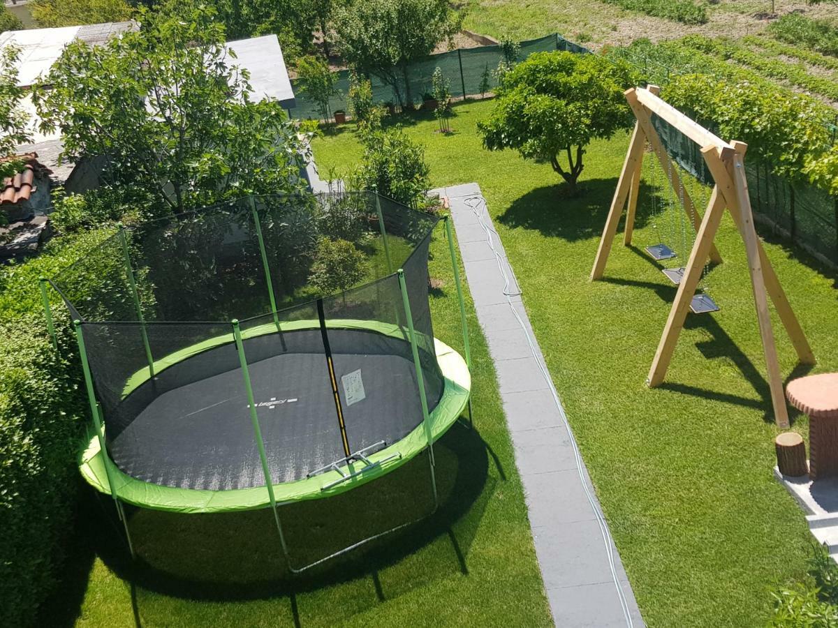 Guesthouse Varnica Каштел-Лукшич Экстерьер фото